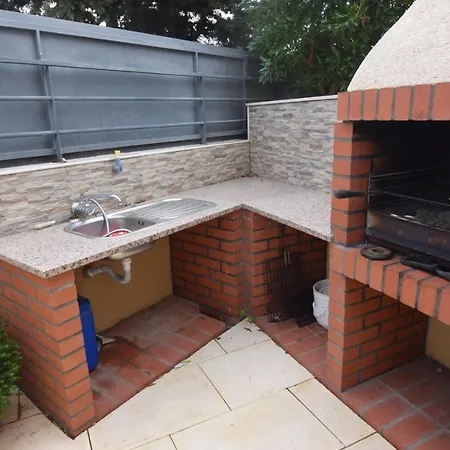 Cozy Villa With Pool And Barbecue Albufeira Exterior photo