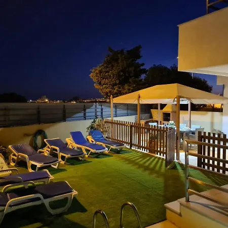 Cozy Villa With Pool And Barbecue Albufeira Exterior photo